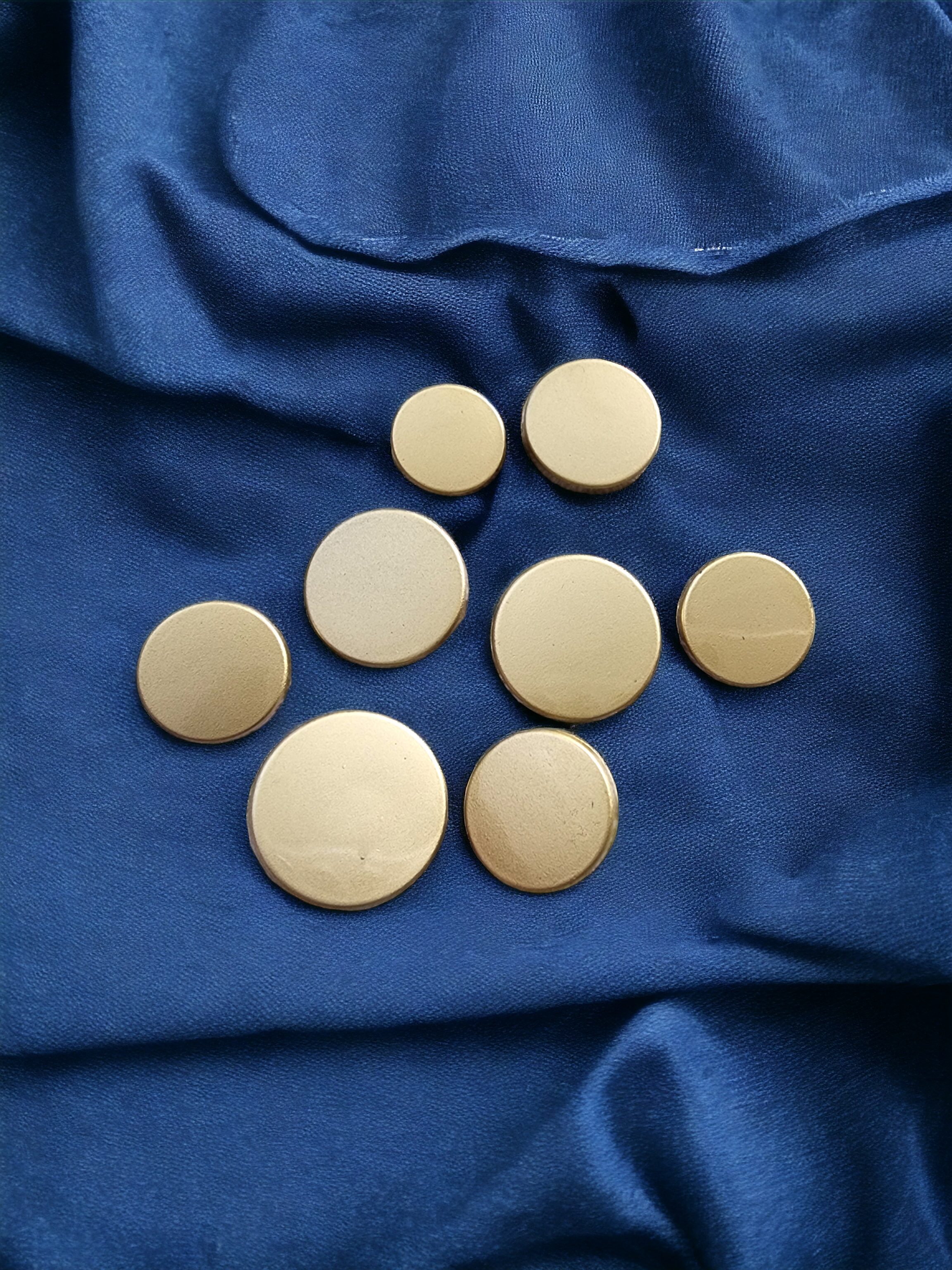 COAT BUTTONS (GOLDEN) CBT-1001